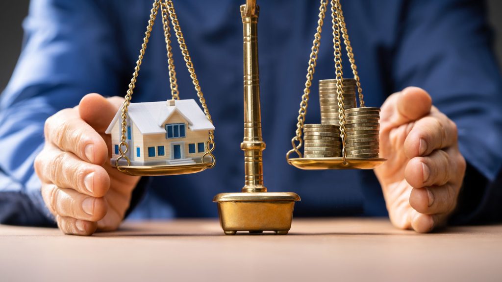 How Interest Rates Impact the Real Estate Market